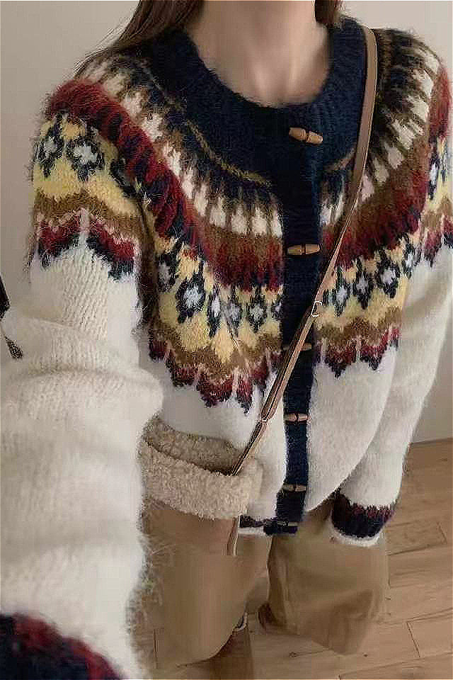 Christmas Fair Isle Round Neck Cardigan Horn Buttons
