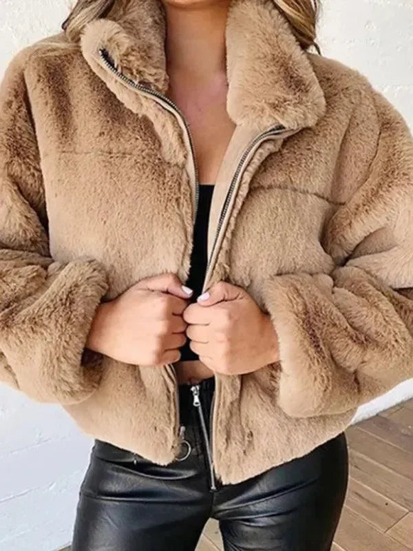 Comfortable Women's Fleece Jacket Crop Style