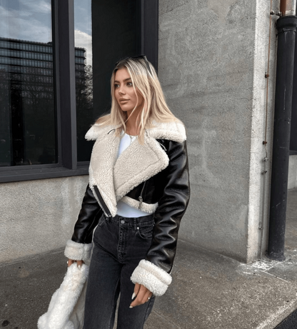 Elegant Leather Jacket with Fur Trim Winter