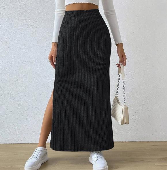 Fashionable Women's Knitted Skirt Trendy