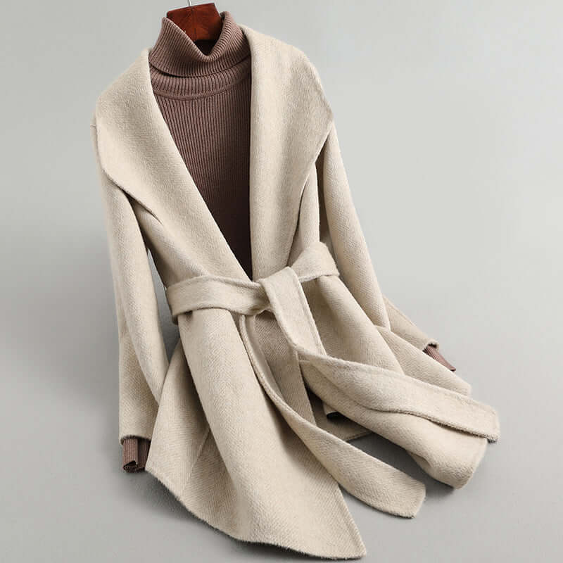 Modern Women's Jacket Tailored Fit
