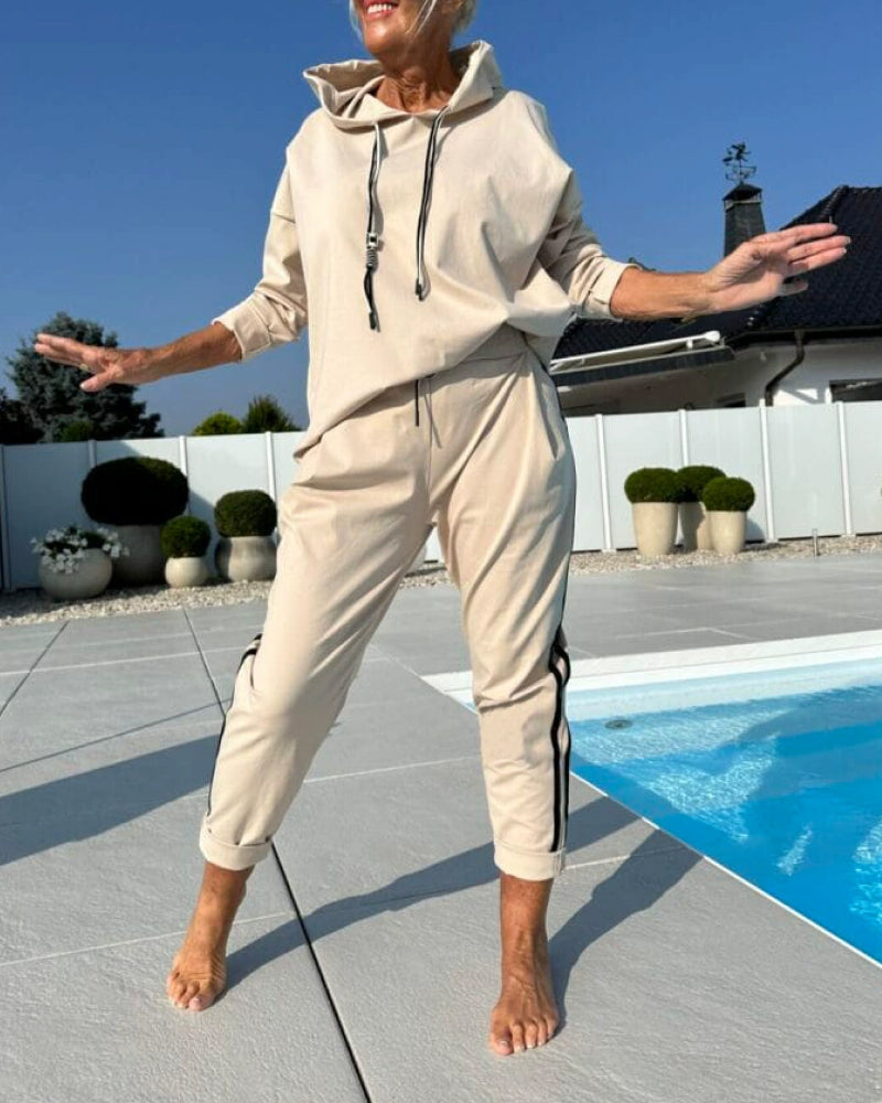Women's Tracksuit Hooded Sweatshirt and Pants