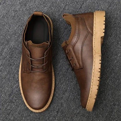 Men's leather lace-up shoes for everyday wear