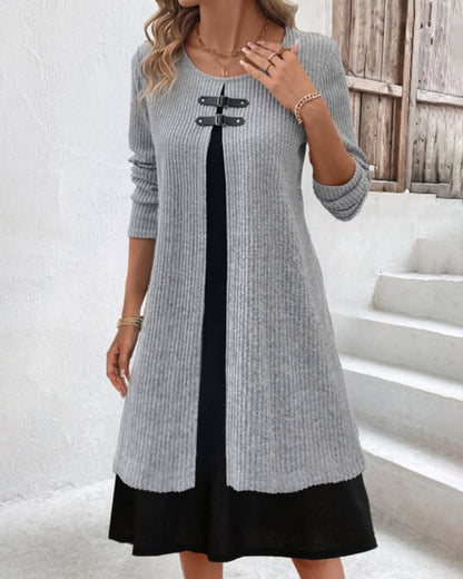 Elegant Ribbed Dress With Long Sleeves