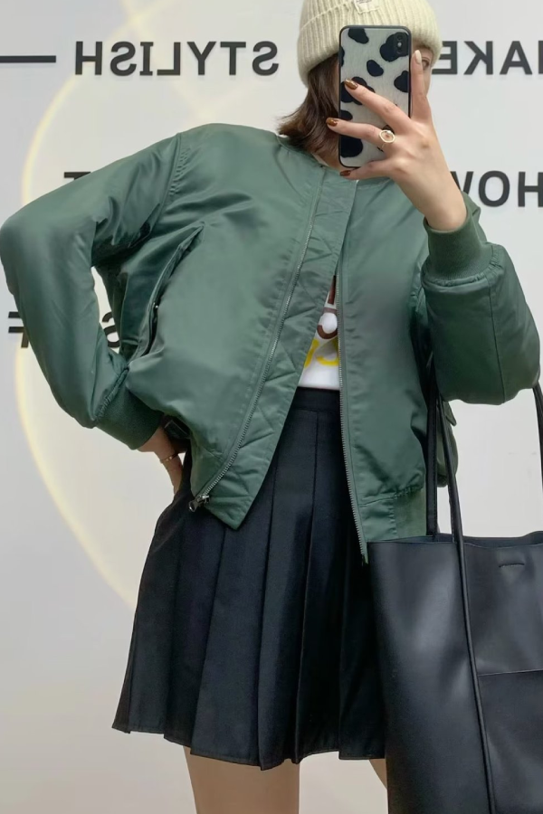 Stylish flight jacket Thickened collar Sporty