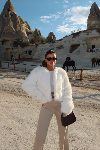 Elegant white faux fur short coat