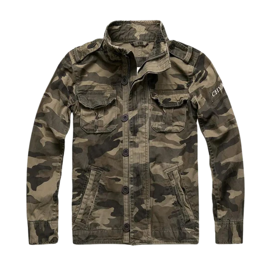 Practical outdoor jacket with many pockets