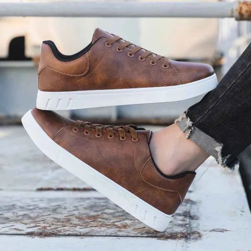 Stylische Herren Sneaker Schwarz - IdealeKleiden