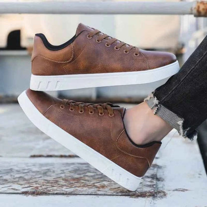 Stylische Herren Sneaker Schwarz - IdealeKleiden