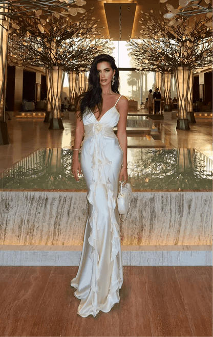 Elegantes Maxikleid mit Rüschen und Rosenmuster - IdealeKleiden