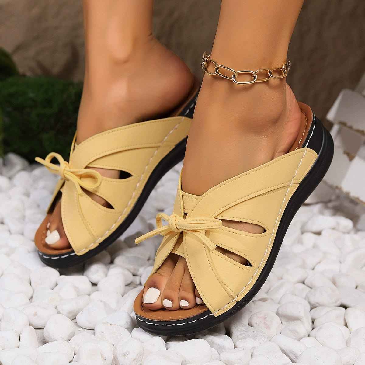 Elegant Ladies Sandals with Bow Decor
