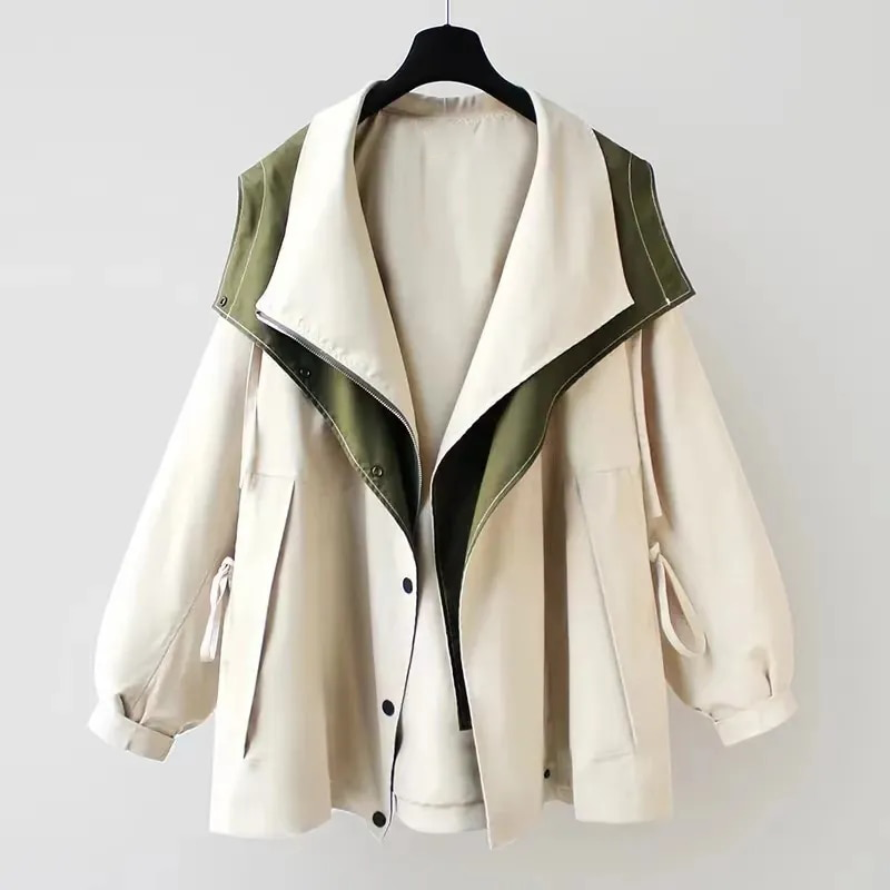 Stylish Women's Jacket Elegantly Structured