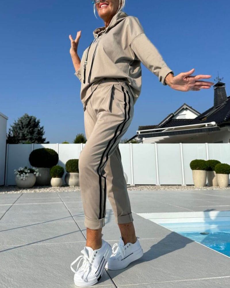 Women's Tracksuit Hooded Sweatshirt and Pants