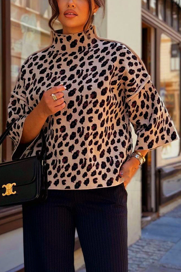 Fashionable knitted sweater, leopard print, loose collar