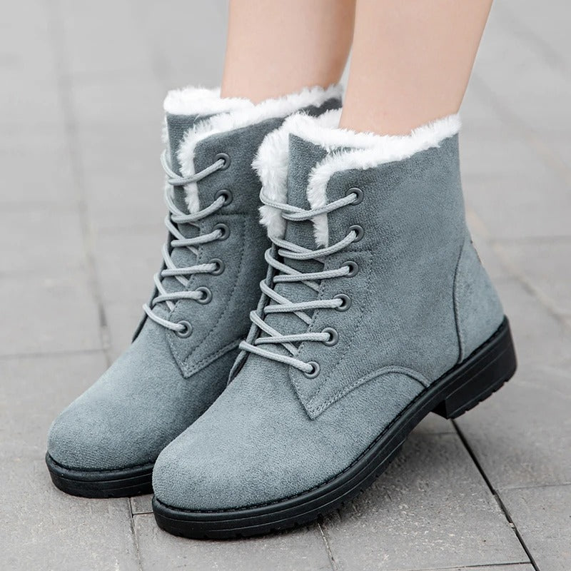Elegant Women's Warm Winter Boots