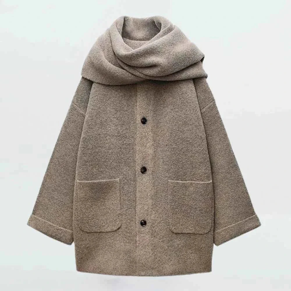 Knitted jacket with bobble look