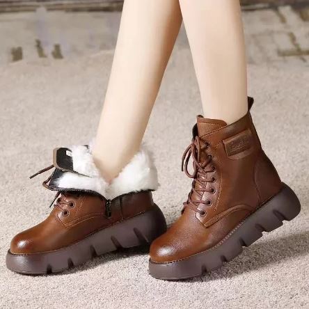 Warmhaltende Stiefel mit dicken Sohlen - IdealeKleiden