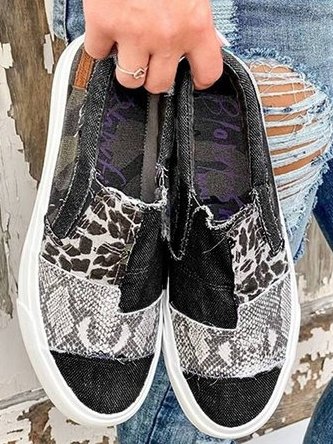 Women's Low-Top Patch Style Sneakers