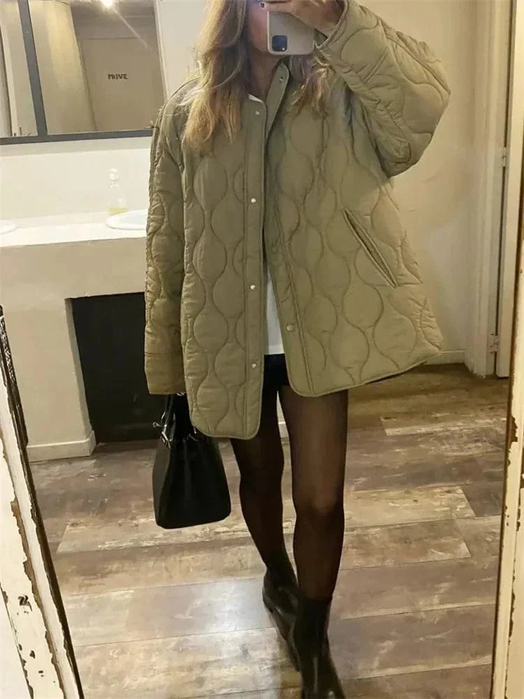 Lightweight Quilted Jacket Insulated Button Closure Outdoor