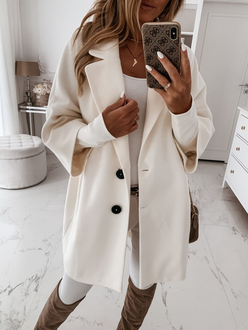 Oversize Wool Coat Three-Quarter Sleeves Button Fastening