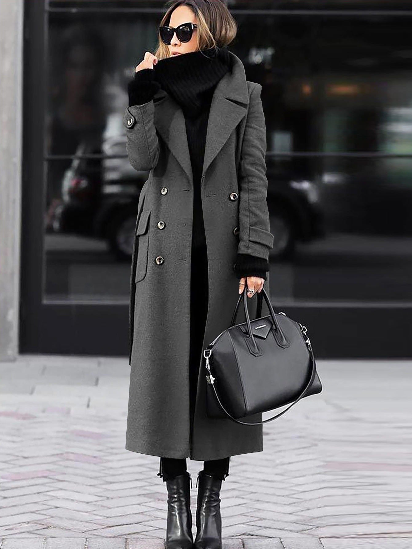 Elegant Women's Wool Fitted Coat