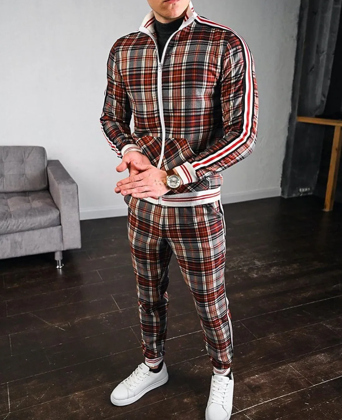 Sporty Tracksuit with Slim Fit Trousers