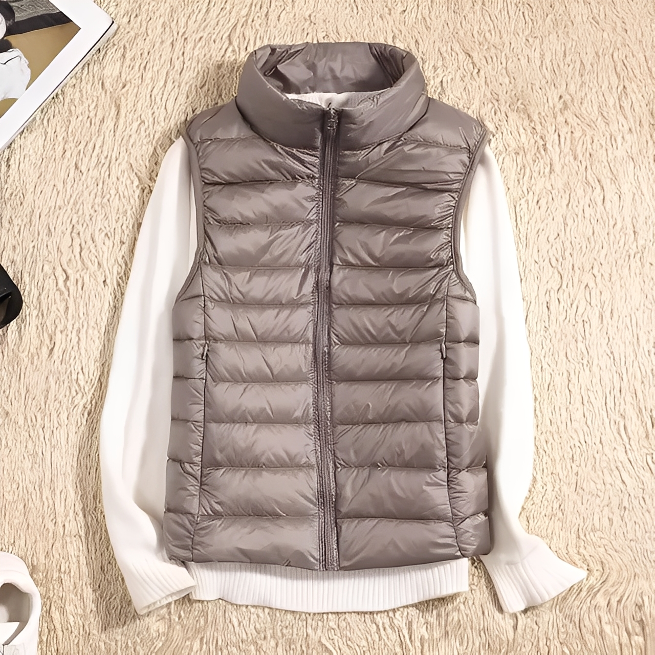 Lightweight women's down vest