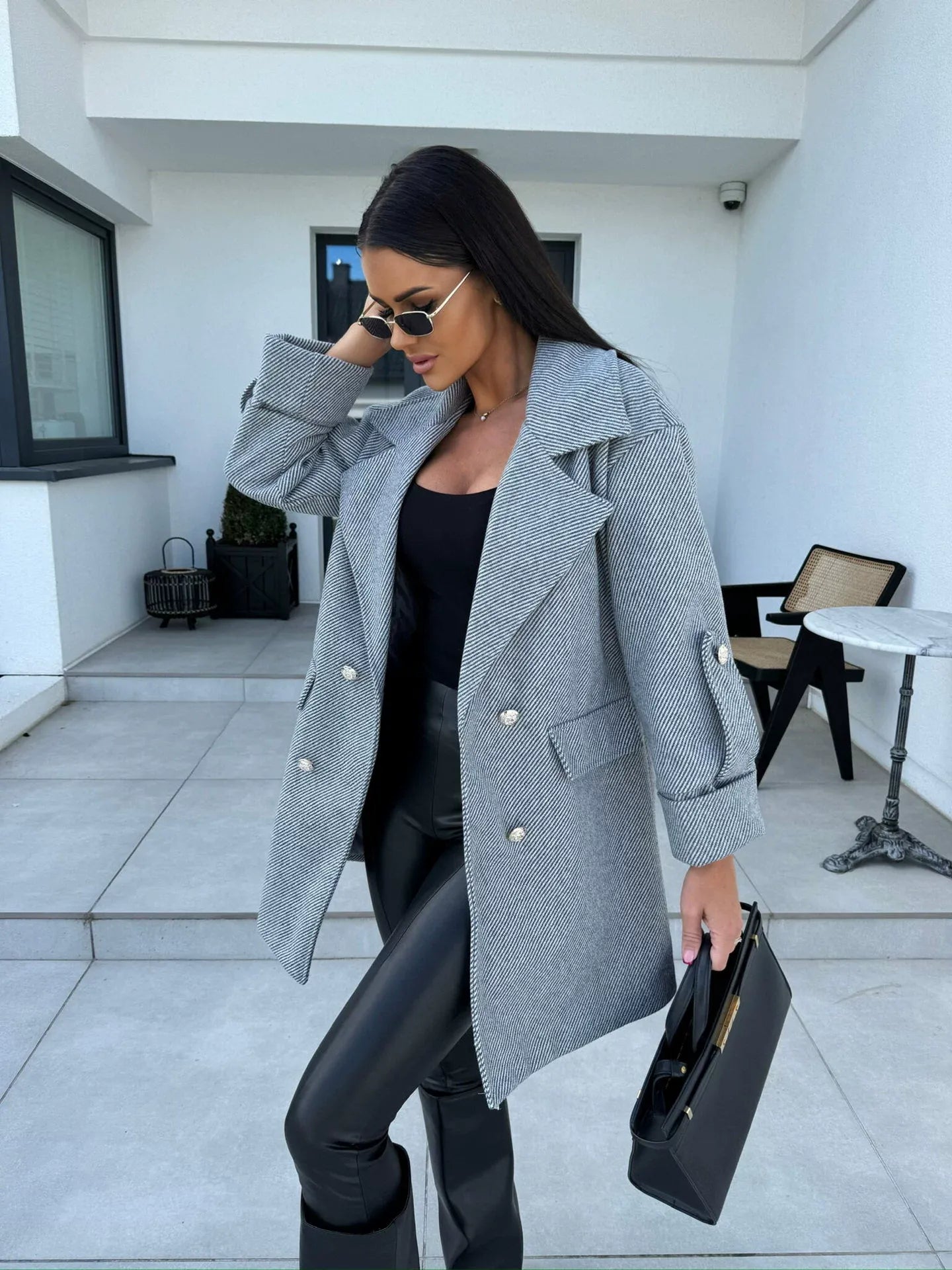 Elegant Women's Knee-Length Wool Coat