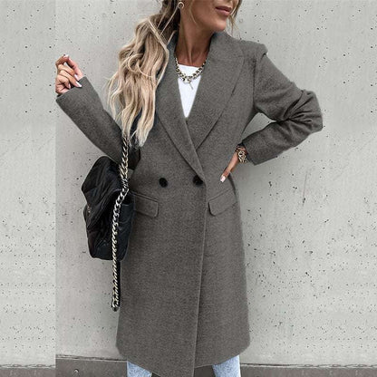 Elegant long coat Wool Figure-shaping Button closure Classic