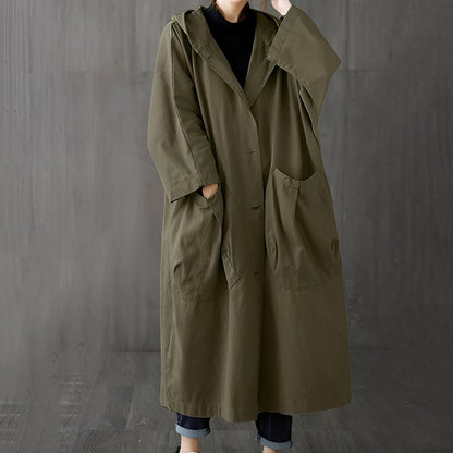 Stylish women's trench coat with practical pockets