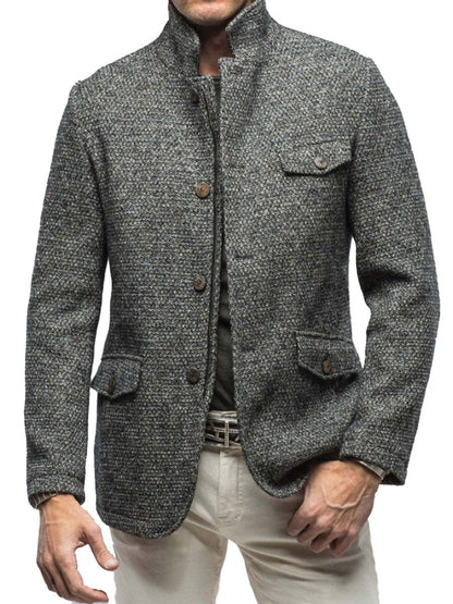 Modern blazer with zipper and pockets
