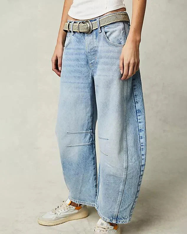 Modern Women's Mid-Rise Jeans