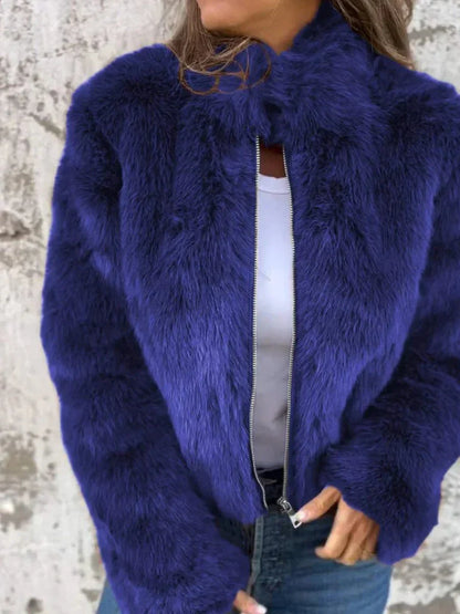 Elegant Fur Coat with Zipper Luxury Design