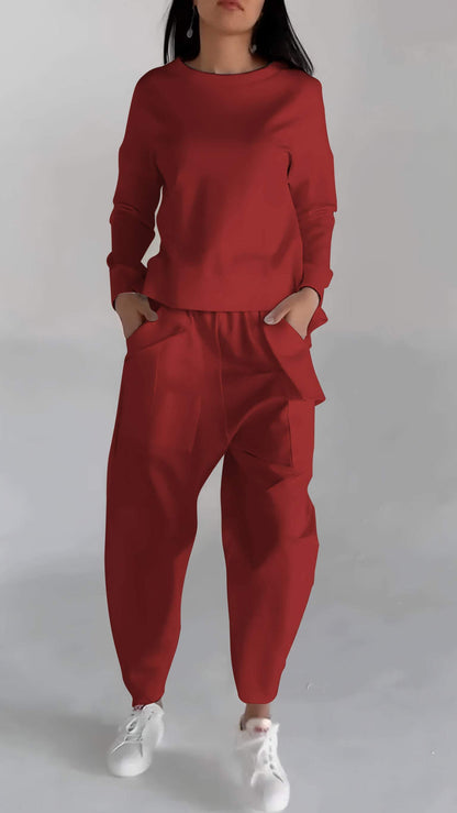 Practical Women's Clothing with a Lightweight Top Look