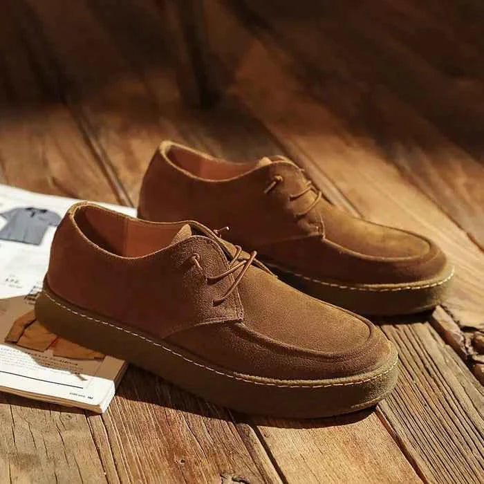 Stylish Men's Sneakers Elegant Design