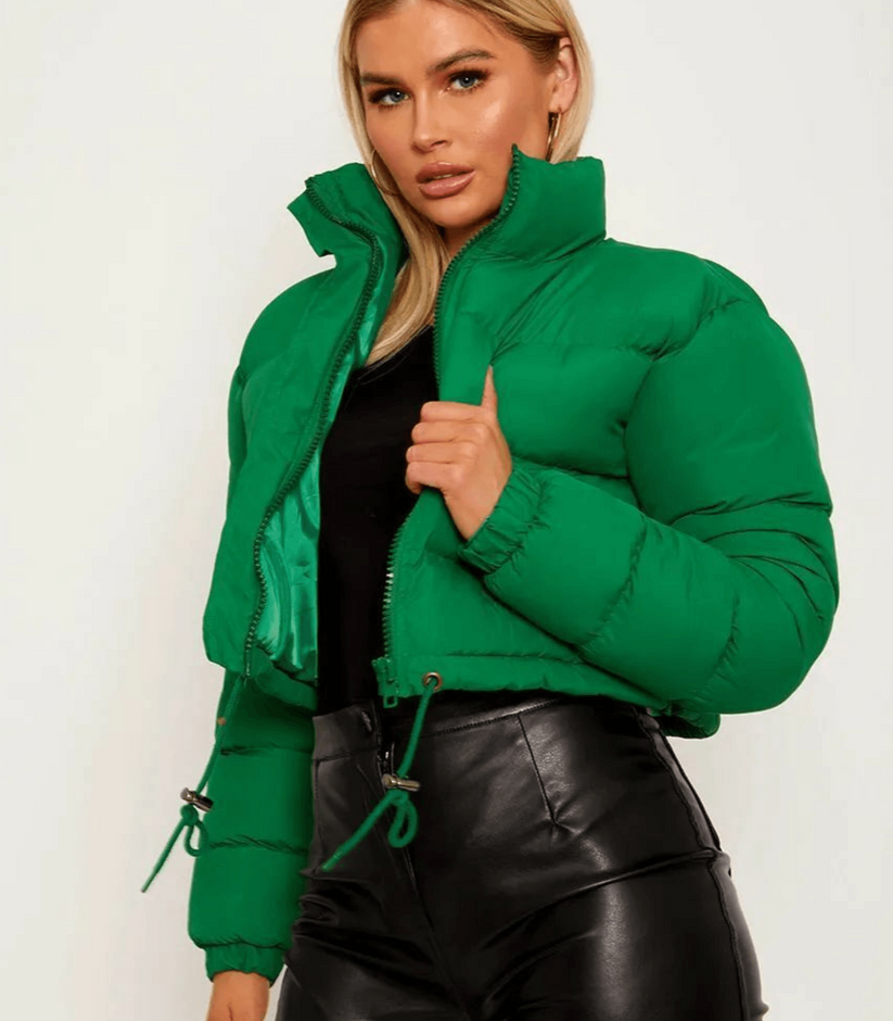 Short sporty puffer jacket with zip