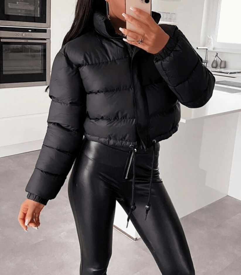 Short sporty puffer jacket with zip