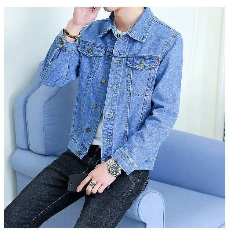 Fashionable Men's Denim Jacket Lapel Style