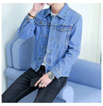 Fashionable Men's Denim Jacket Lapel Style