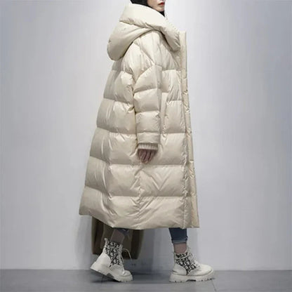 Lange Winterjacke mit Daunenfüllung - IdealeKleiden