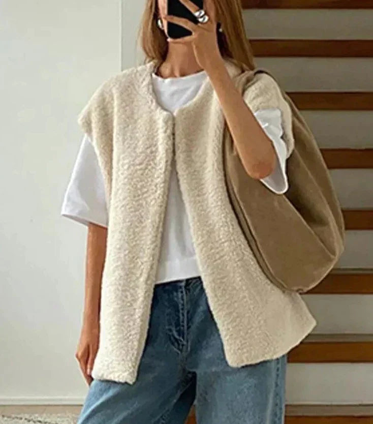 Weiße Plüschweste Damen Elegant - IdealeKleiden