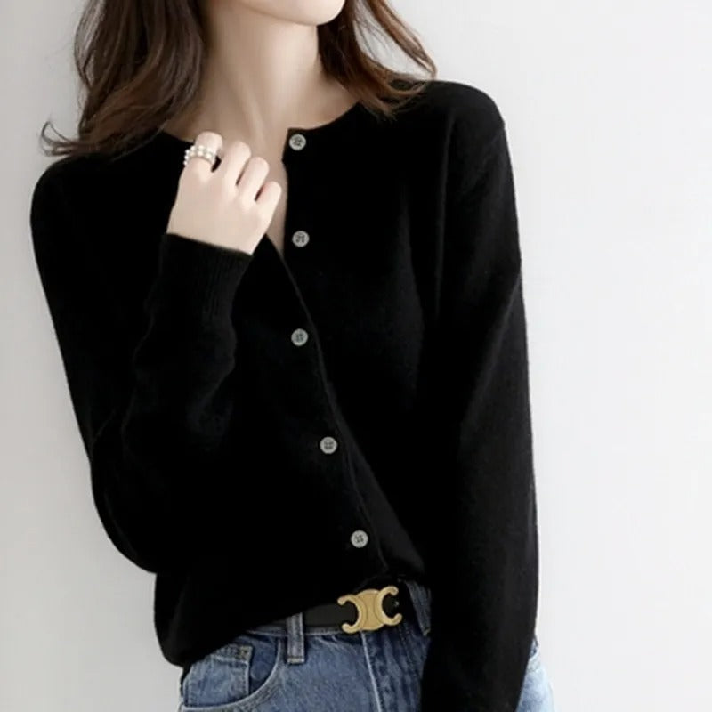 Weiches Frauenkleid | Gestrickter Pulli mit V-Ausschnitt - IdealeKleiden