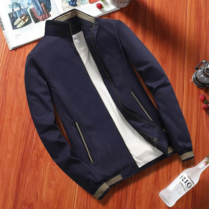 Men's Outdoor Jacket Waterproof and Windproof Lightweight