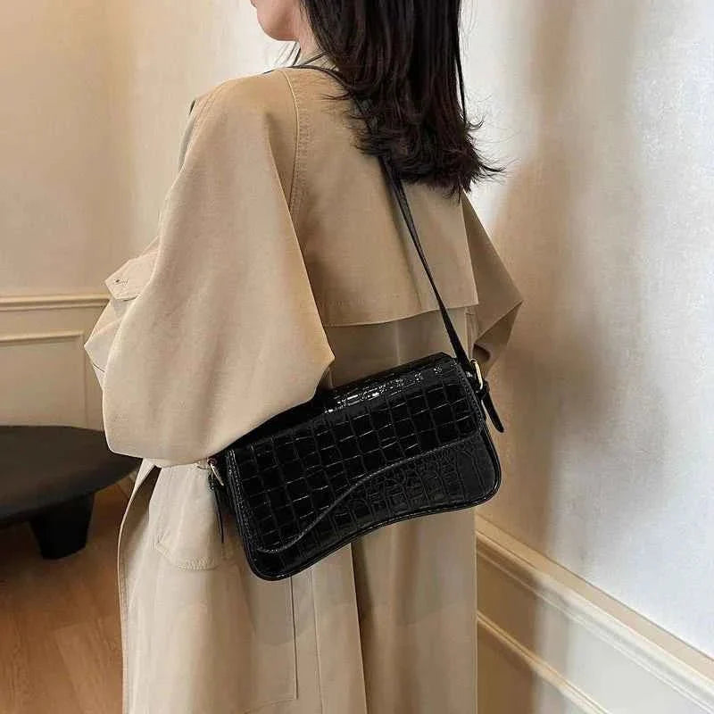 Mila - Women's School Bag Structured Wavy Design