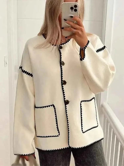 Damen Strickjacke Modern mit Knöpfen und Kontrastnähten - IdealeKleiden