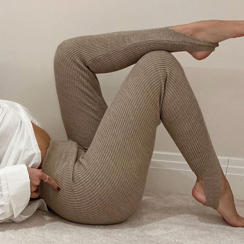 Fashionable Ribbed Leggings With Stylish Hem Slit