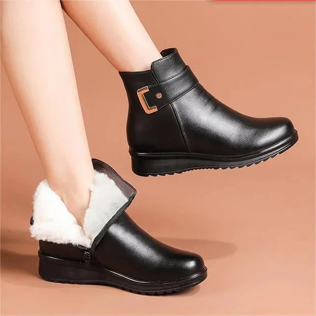 Bequeme Lederstiefel für Damen - IdealeKleiden