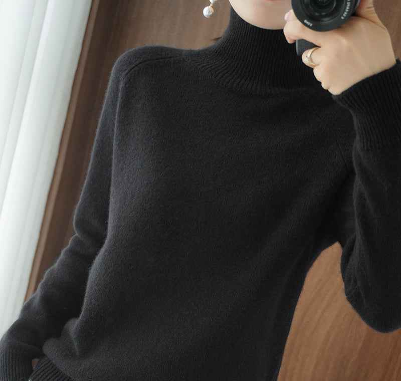 Comfortable, Loose-Fitting Turtleneck Sweater