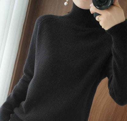 Comfortable, Loose-Fitting Turtleneck Sweater