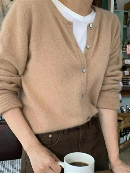 Fashionable Women's Oversized Cardigan